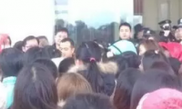 觸控面板廠介面光電湖南廠停工 千人圍廠維權(quán)