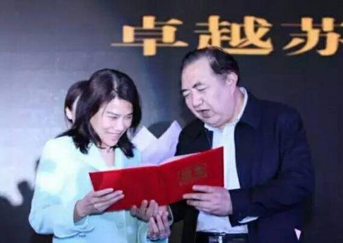 董明珠：我為何要放棄8000萬年薪 打造一個500強企業(yè)？