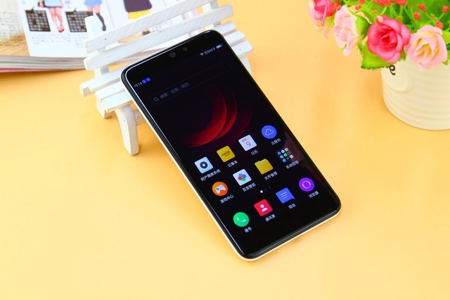 360手機新品N4發(fā)布并啟動(dòng)預約 全網(wǎng)通999元