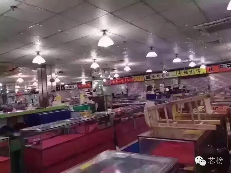 華強北商鋪遭遇災難，“一夜空城”