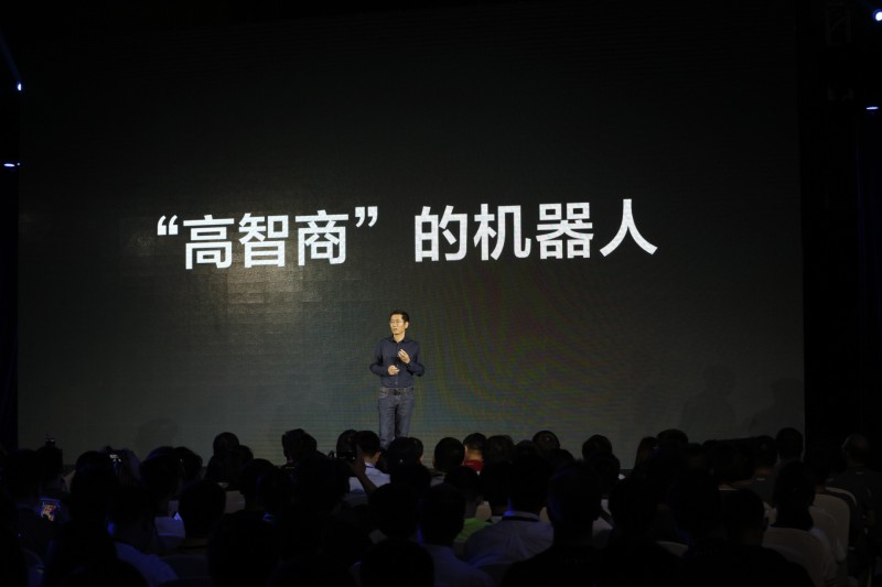 小米智能家庭APP安裝量超5000萬 發(fā)布米家掃地機器人
