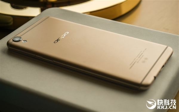 國產(chǎn)最火手機升級！OPPO R9s確定：拍照要逆天