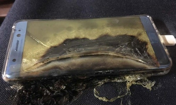 “更薄”不再是今年手機設計趨勢 這究竟為什么呢？