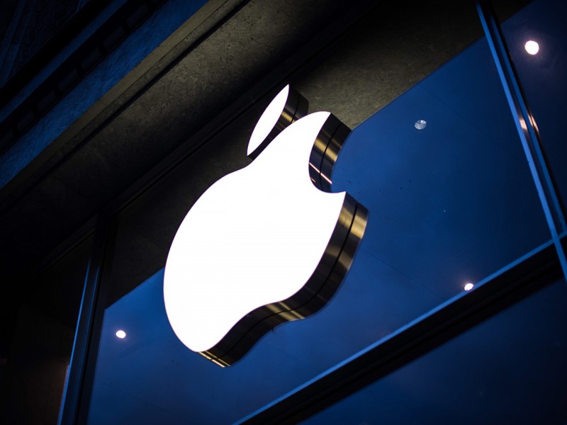iPhone本季度銷量或達(dá)7800萬部 助蘋果打破營收紀(jì)錄