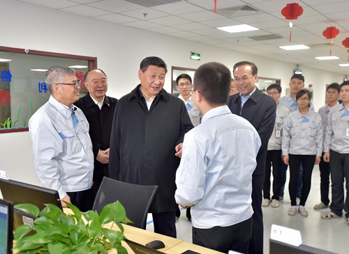 習近平考察重慶京東方:讓創(chuàng)新成為企業(yè)“活的靈魂”
