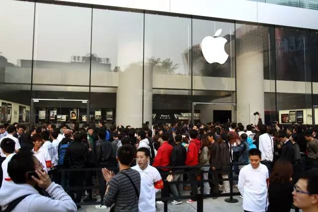 還在嘲笑iPhone賣不動(dòng)？98天賣了7830萬(wàn)部！