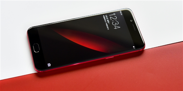 最新調(diào)查:OPPO R9s成為中國線下最賣座手機