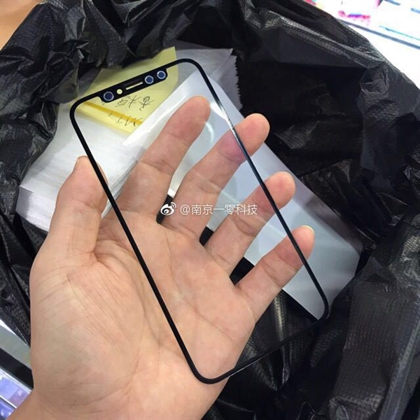 iPhone 8屏幕玻璃曝光:亮屏美如畫