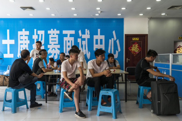 揭秘鄭州蘋果城:全球一半iPhone產(chǎn)自這