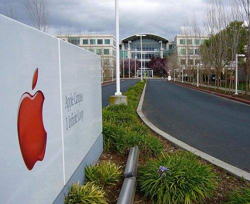 iPhone銷售預(yù)期過高 蘋果股價將有下跌