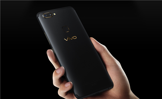 vivo X20全面屏手機(jī)黑金旗艦版開(kāi)啟預(yù)售