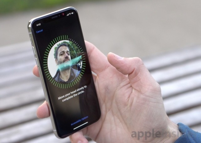 蘋果辟謠:iPhone X并非因技術(shù)難度放棄屏下指紋識(shí)別