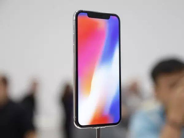 國(guó)產(chǎn)手機(jī)紛紛崛起，為何消費(fèi)者對(duì)iPhone X依然趨之若鶩？