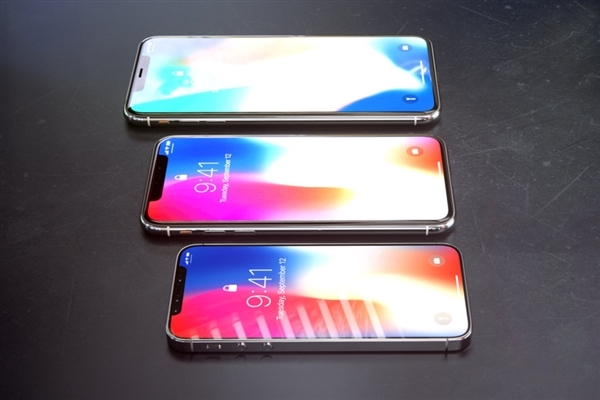 iPhone X Plus、SE齊換上全面屏：這畫面太有愛(ài)