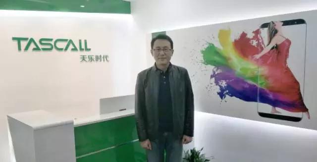 國(guó)產(chǎn)手機(jī)品牌征戰(zhàn)全球 智能機(jī)與功能機(jī)創(chuàng)雙收