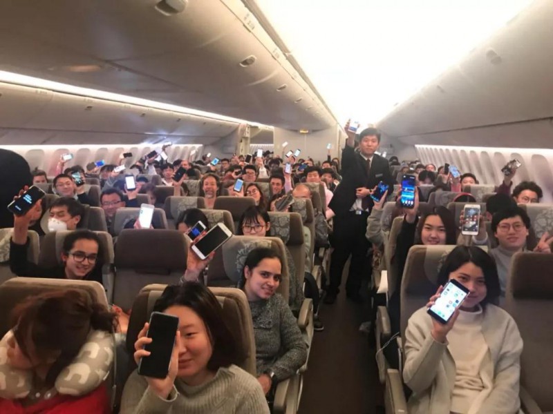 中國(guó)電信攜手東航、海航 開(kāi)啟航空手機(jī)通信新時(shí)代