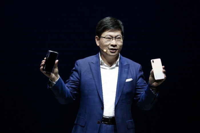 余承東:全球手機廠商只剩3家 最遲明年超越蘋果
