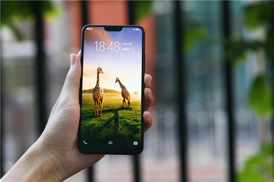 vivo Z1功能實(shí)測(cè)：全面屏?xí)r代新選擇，三大功能亮眼