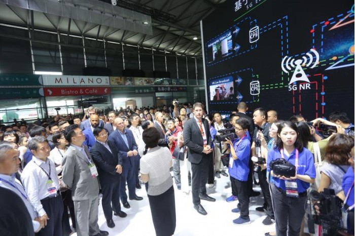 中國移動打通全球首個5G獨立組網系統(tǒng)全息視頻通話