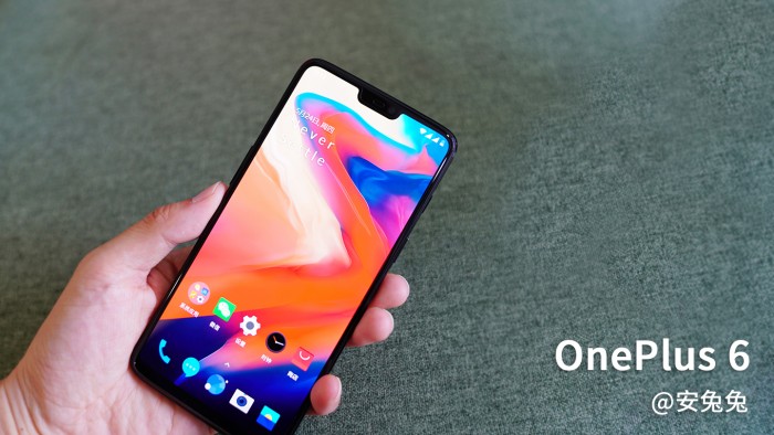 安兔兔發(fā)布2018年6月Android手機(jī)好評榜