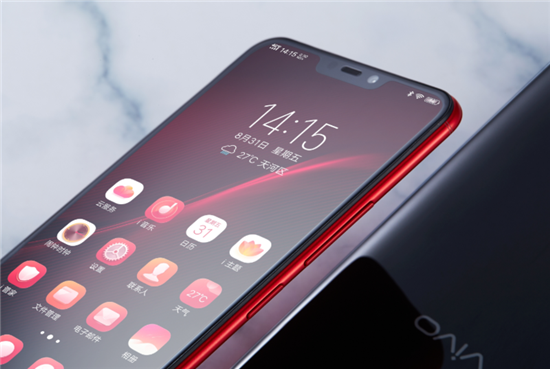 vivo Y81s首發(fā)圖賞：全屏視野暢玩不停，引領(lǐng)千元機(jī)新潮流