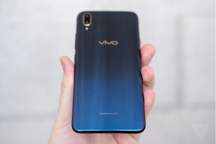 Vivo在印度與泰國首發(fā)V11新機(jī) 屏下指紋+小劉海