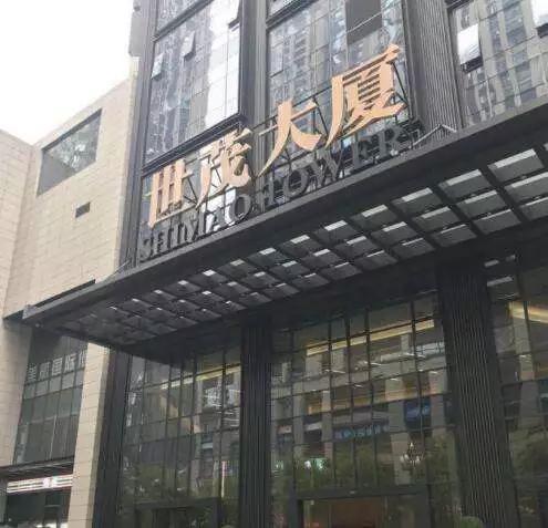 負(fù)面、質(zhì)疑不斷 錘子科技做錯了什么？