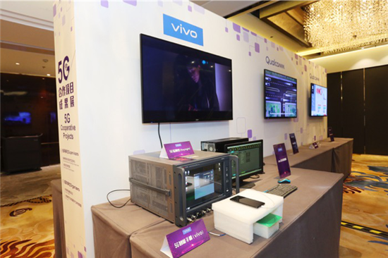 vivo業(yè)內(nèi)首次公開(kāi)展示5G手機(jī)，微信等常用應(yīng)用已可使用