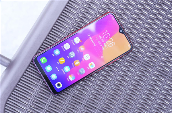 vivo Y93s初體驗：既是偶像派，也是實力派