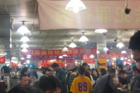 深圳華強北關(guān)鋪潮調(diào)查：有人年入百萬，有人9個檔口關(guān)至2個