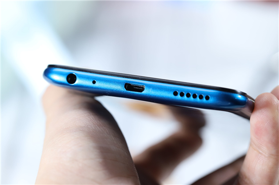 vivo Y91上手體驗(yàn)：潮流外觀+暢快性能，不愧千元新寵