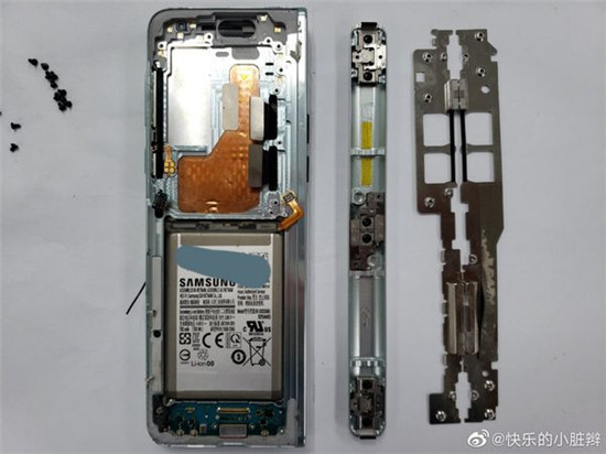 拆解Galaxy Fold顯示內(nèi)部結(jié)構(gòu)很是凌亂