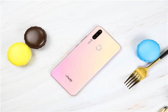 vivo Y3拍照實測：細(xì)節(jié)與質(zhì)感并存，見證三攝震撼視野