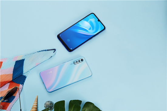 vivo Y7s雙色圖賞：光影之間，折射出碧波蕩漾的夏日風(fēng)情