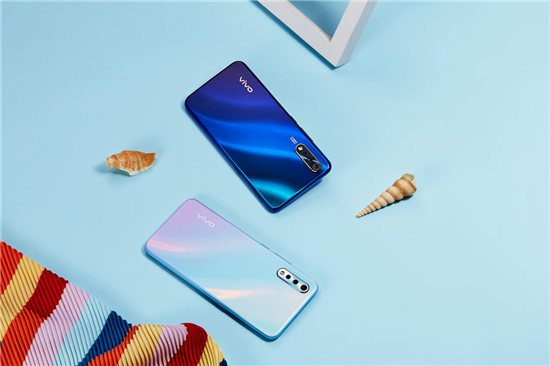 vivo Y7s雙色圖賞：光影之間，折射出碧波蕩漾的夏日風(fēng)情