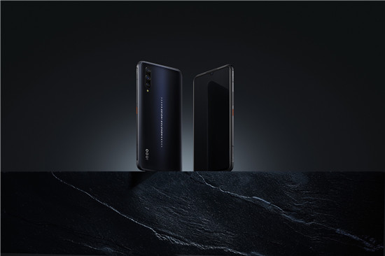 vivo首款商用5G手機(jī)iQOO Pro現(xiàn)身2019全國科普日