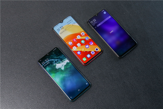 續(xù)航全新升級(jí)，vivo U3x圖賞：時(shí)尚設(shè)計(jì)一見傾心