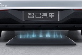 NOA上路，智己汽車刷新智駕落地最快速