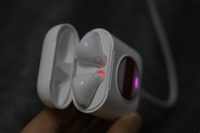 翻譯功能成新潮？——盤(pán)點(diǎn)翻譯手機和TWS耳機品牌
